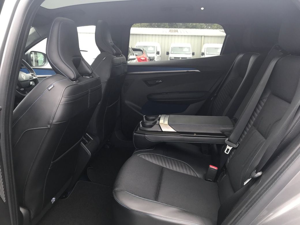 2026 Renault Scenic