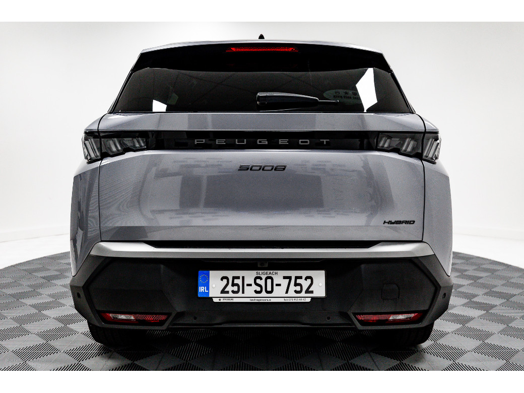 2025 Peugeot 5008