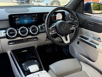 2022 Mercedes-Benz EQB