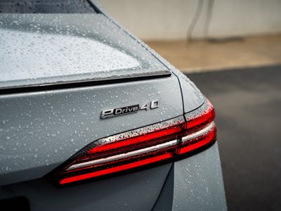 2024 BMW i5