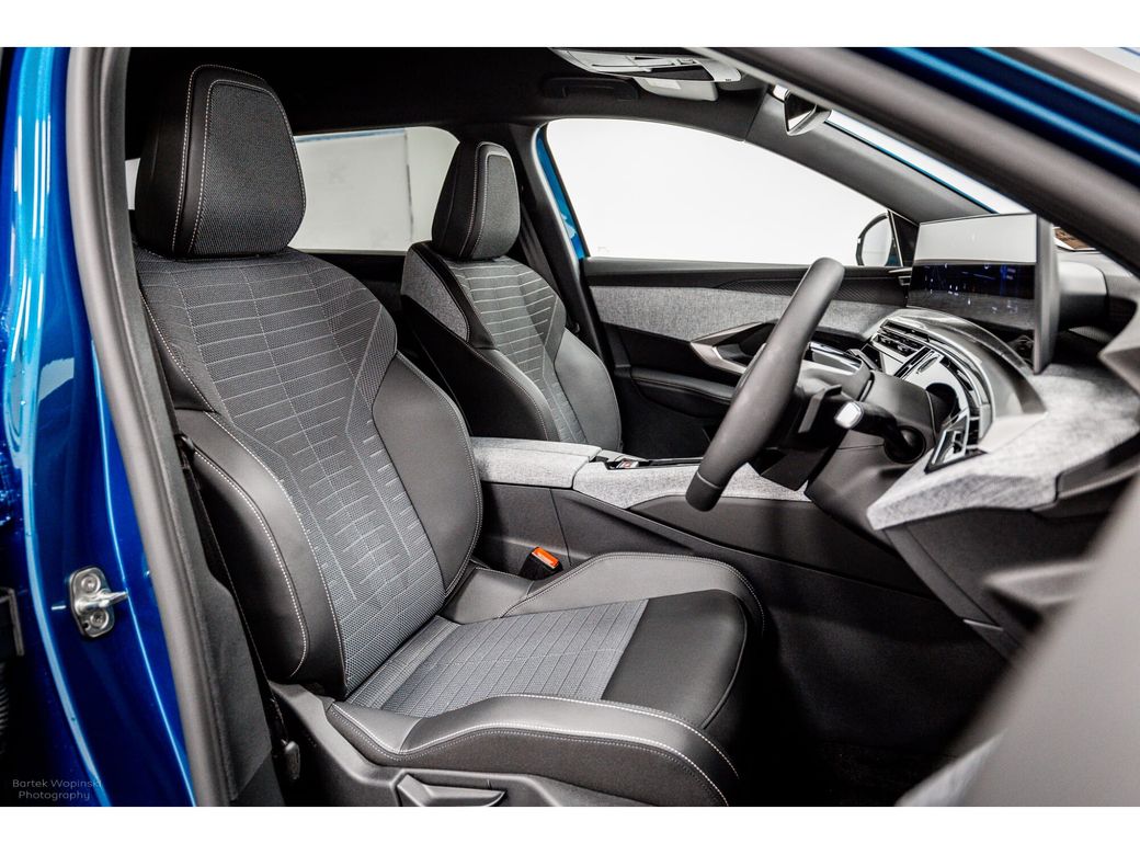2025 Peugeot 5008