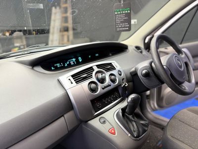 2008 Renault Scenic