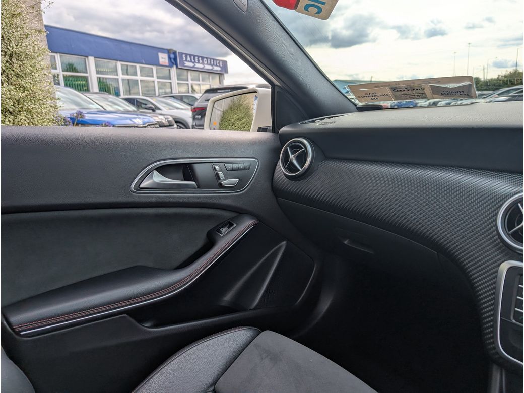 2017 Mercedes-Benz A 180