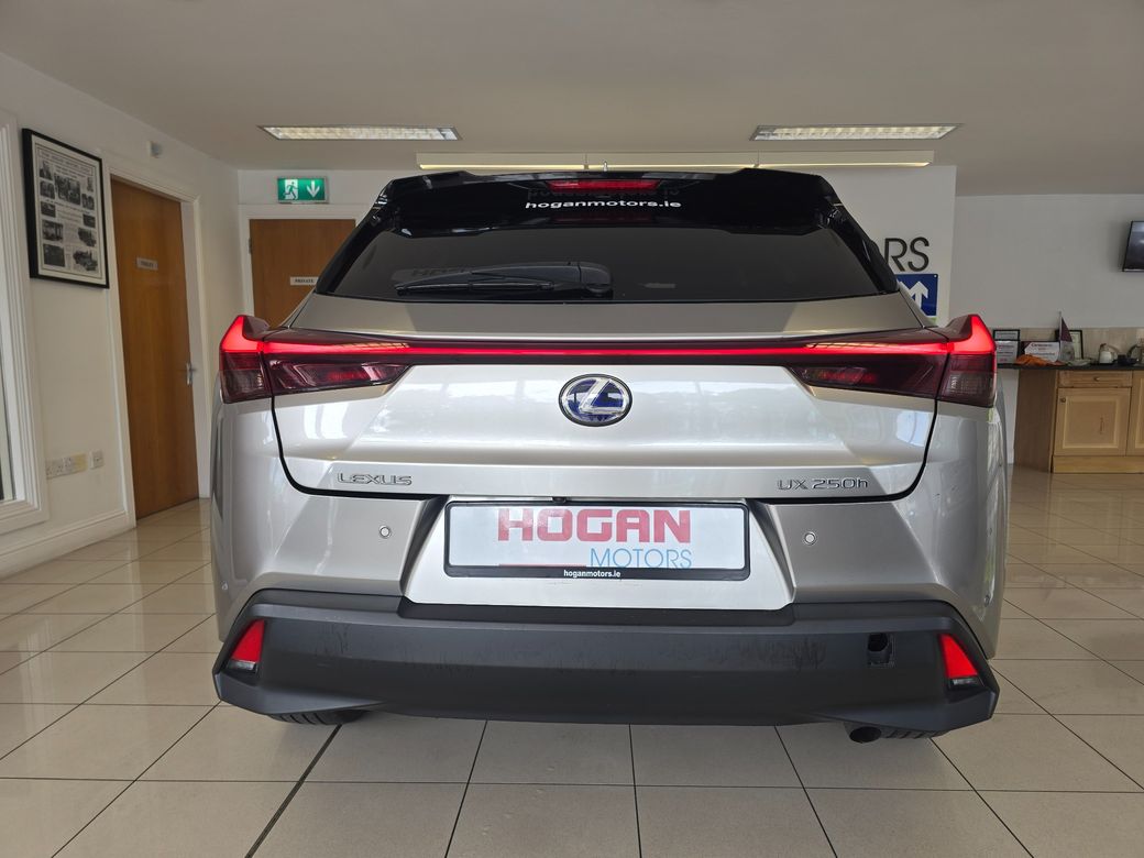2021 Lexus UX 250H