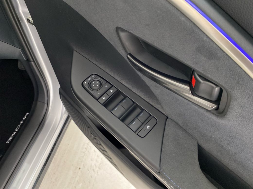 2025 Toyota C-HR