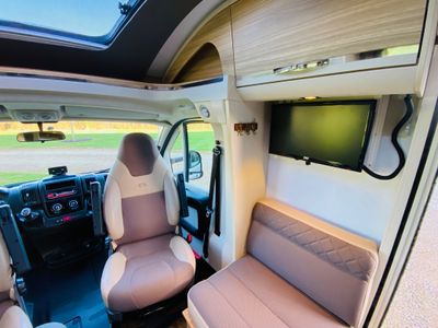 2017 ADRIA CORAL 690SC PLATINUM  L.H.D ISLAND BED 