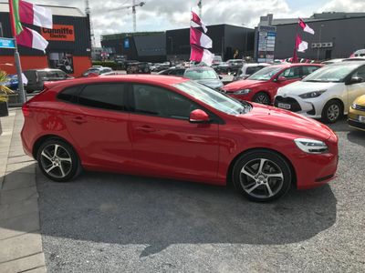 2018 Volvo V40