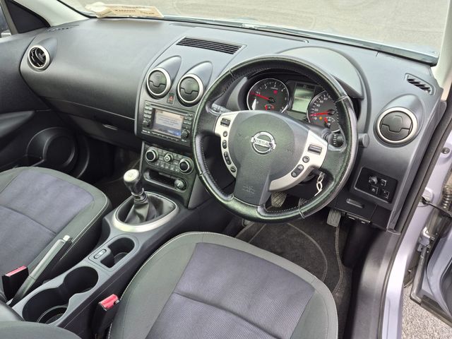 2013 Nissan Qashqai +2