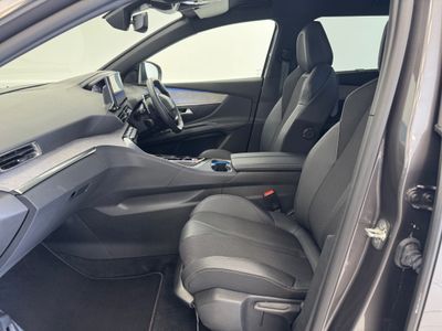 2024 Peugeot 5008