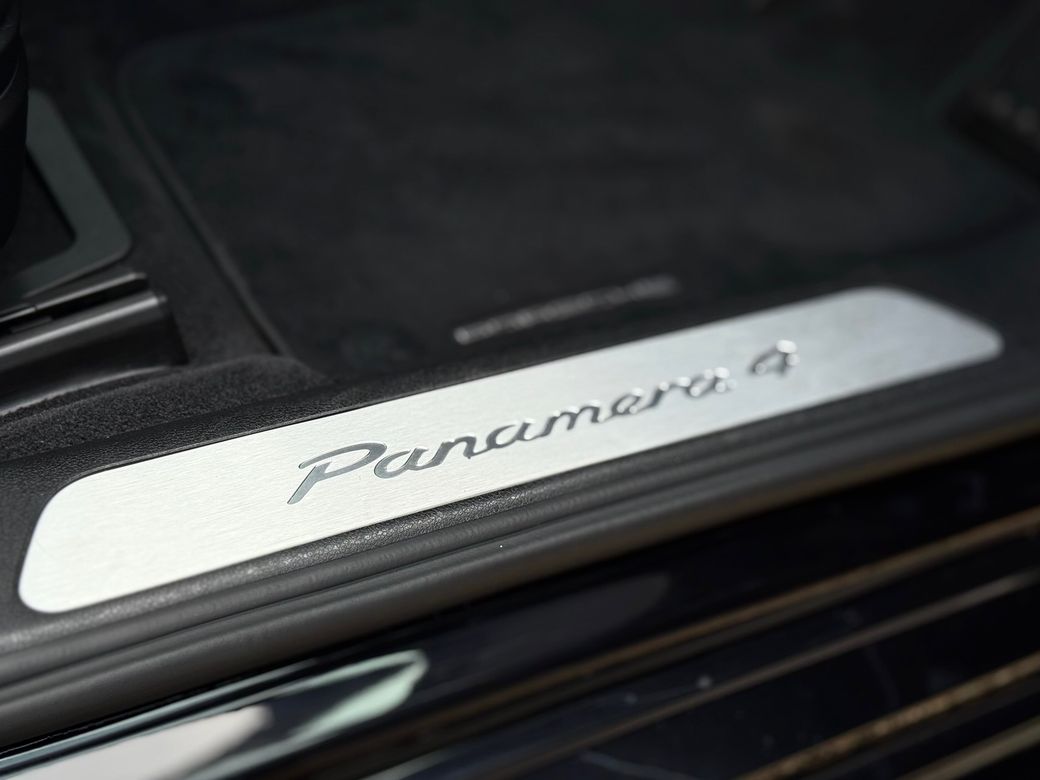 2021 Porsche Panamera
