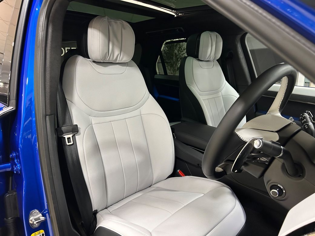 2025 Land Rover Range Rover Sport