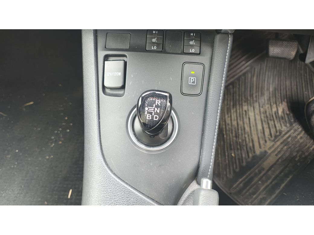 2016 Toyota Auris