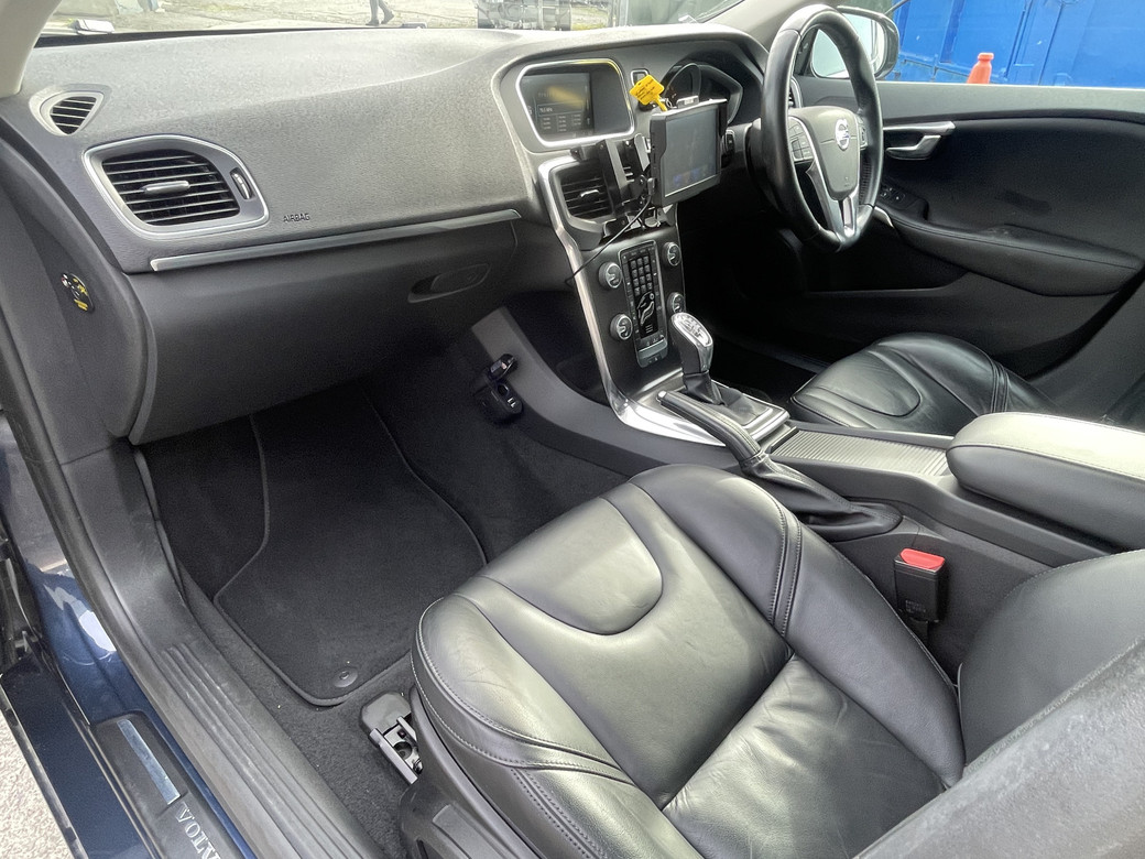 2013 Volvo V40
