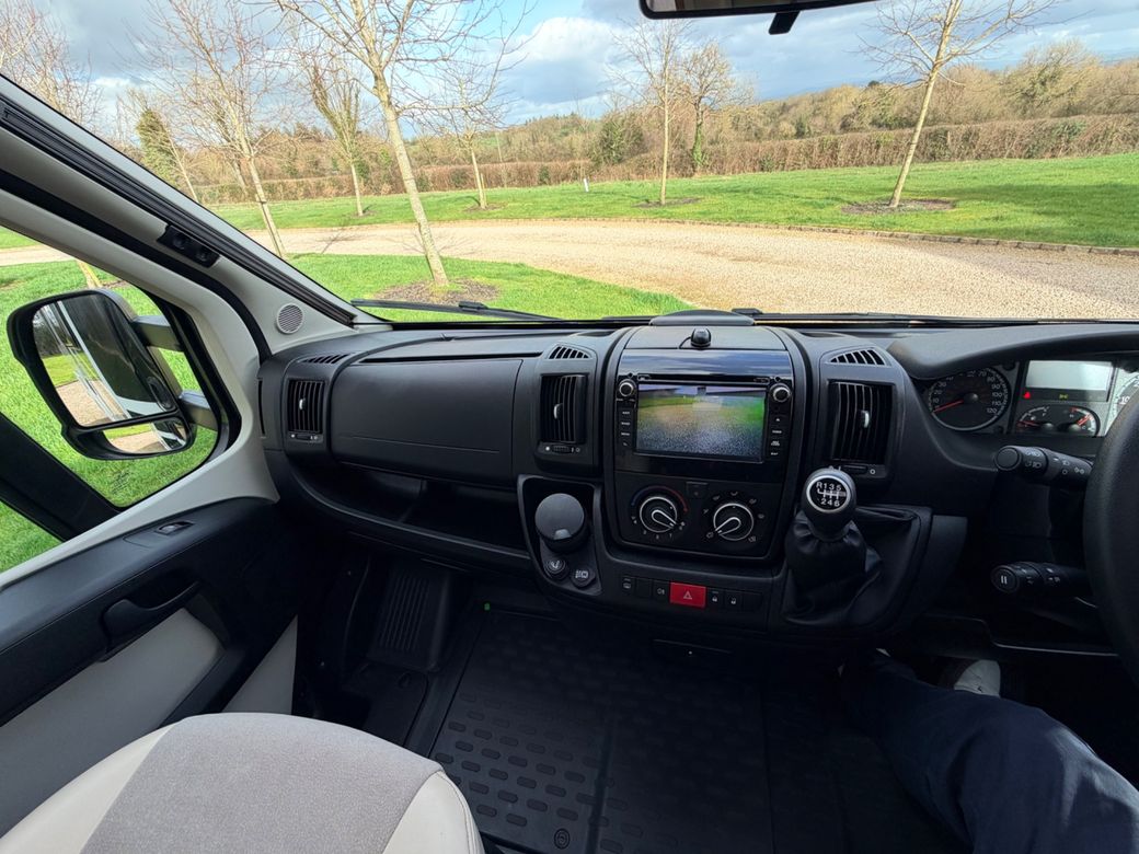 2014 BAILEY  APPROCH 745 LOW PROFILE MANUAL