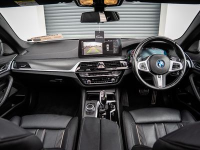 2022 BMW 5 Series