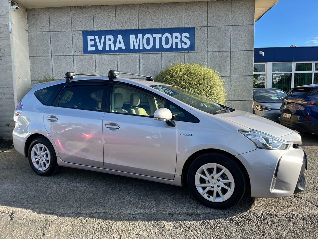 2018 Toyota Prius Alpha