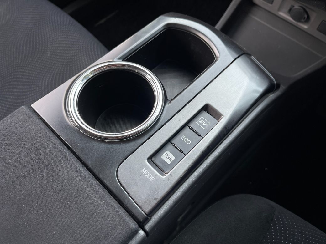 2013 Toyota Prius Alpha