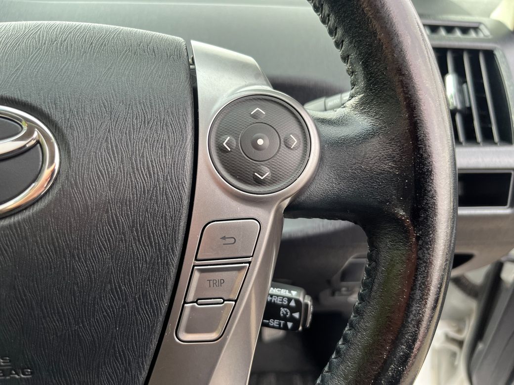 2015 Toyota Prius Alpha