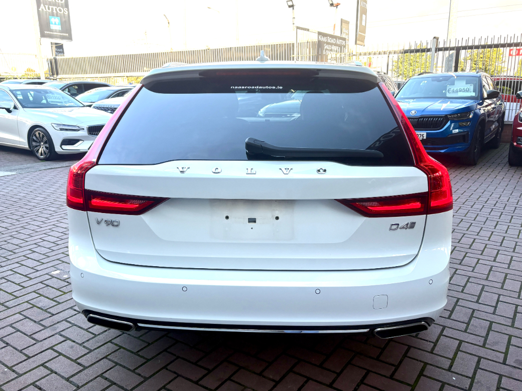 2020 Volvo V90