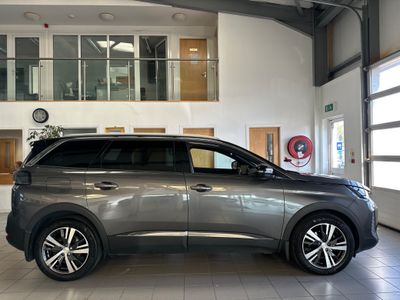 2024 Peugeot 5008