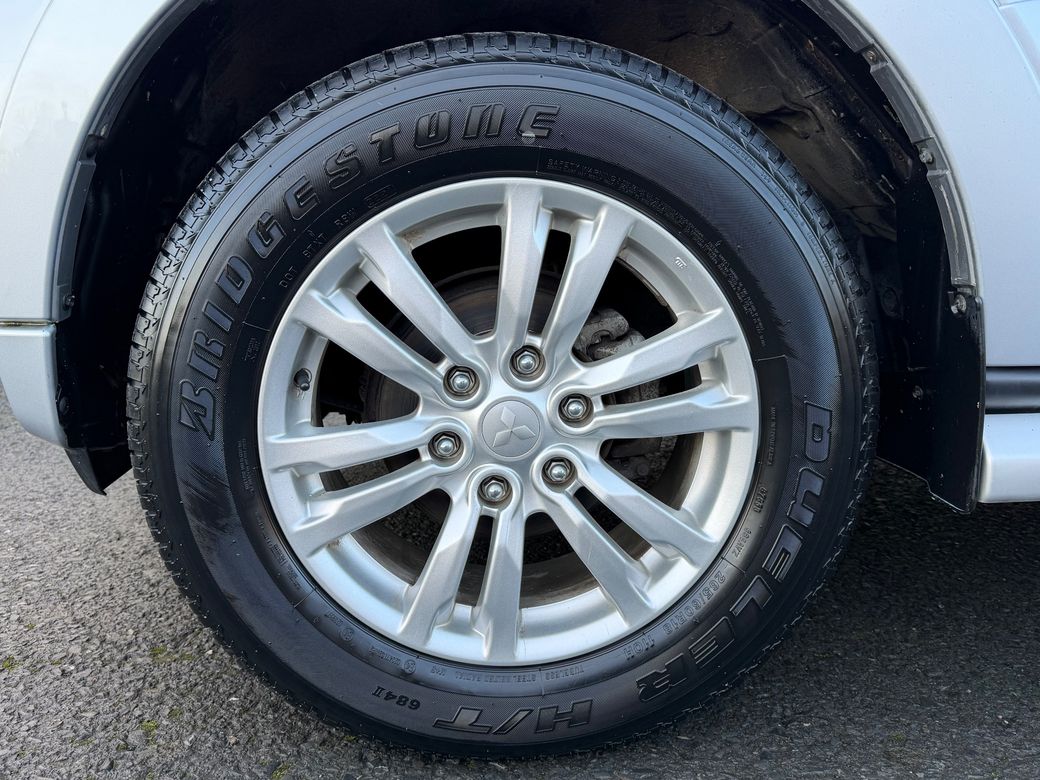 2018 Mitsubishi Pajero