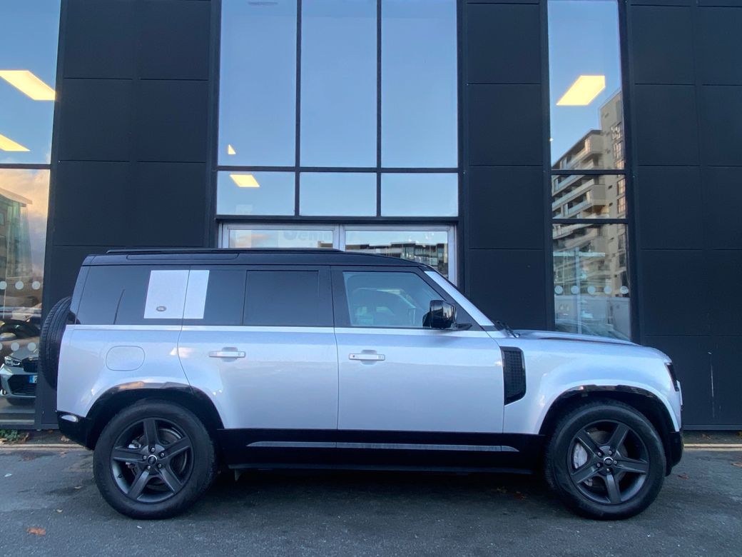 2023 Land Rover Defender