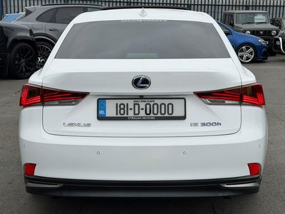 2018 Lexus IS 300h