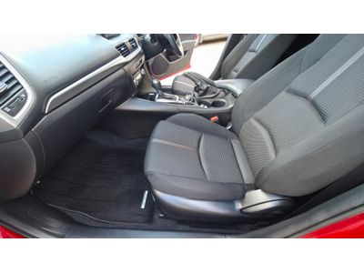 2018 Mazda Axela