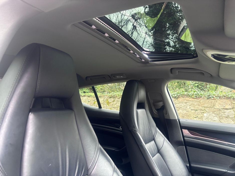 2012 Porsche Panamera