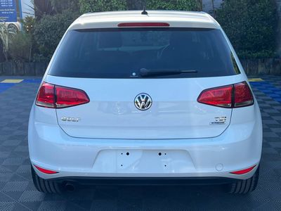 2017 Volkswagen Golf