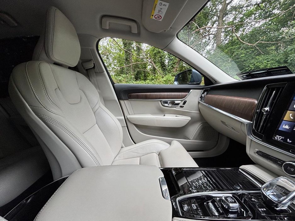 2021 Volvo S90
