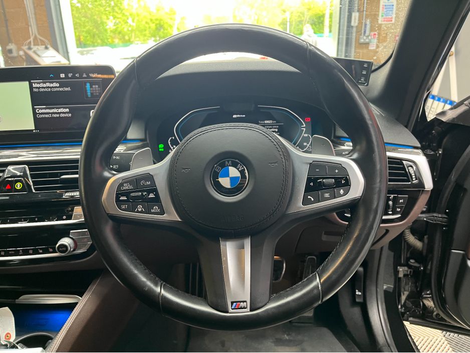 2021 BMW 5 Series