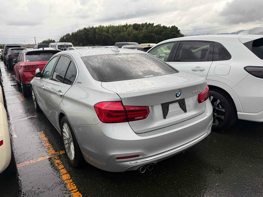 2016 BMW 330