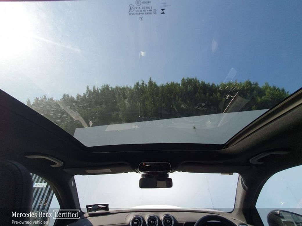 2024 Mercedes-Benz GLC Class