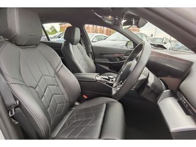 2024 BMW i5