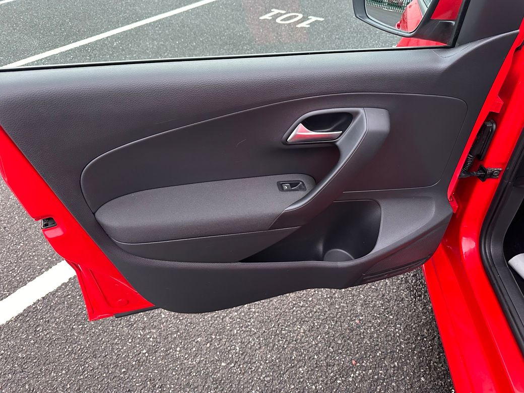 2017 Volkswagen Polo