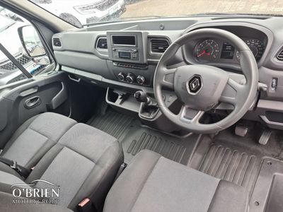2022 Renault Master