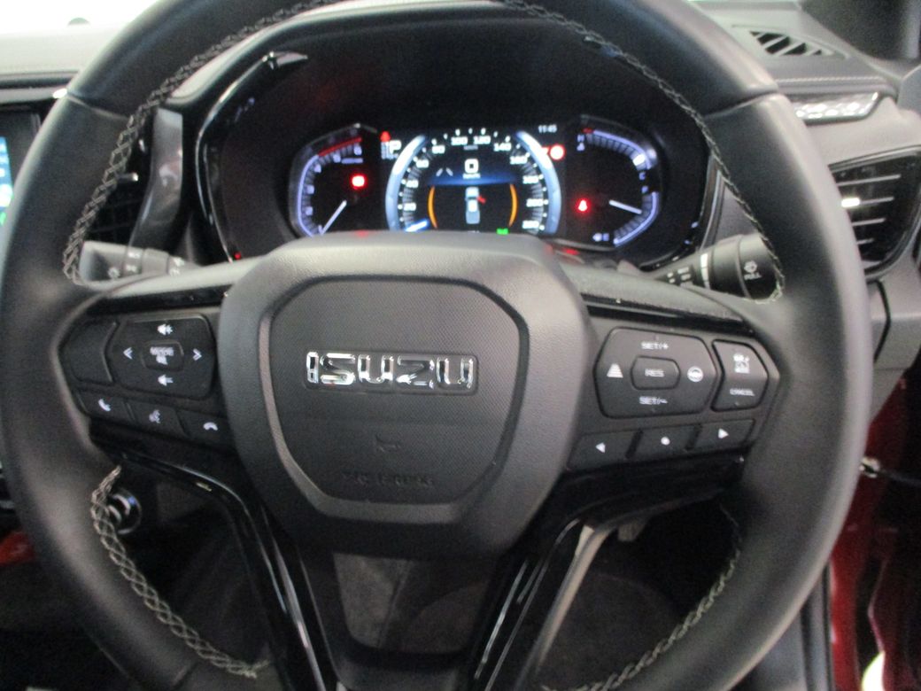 2025 Isuzu D-MAX