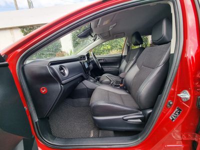 2016 Toyota Auris