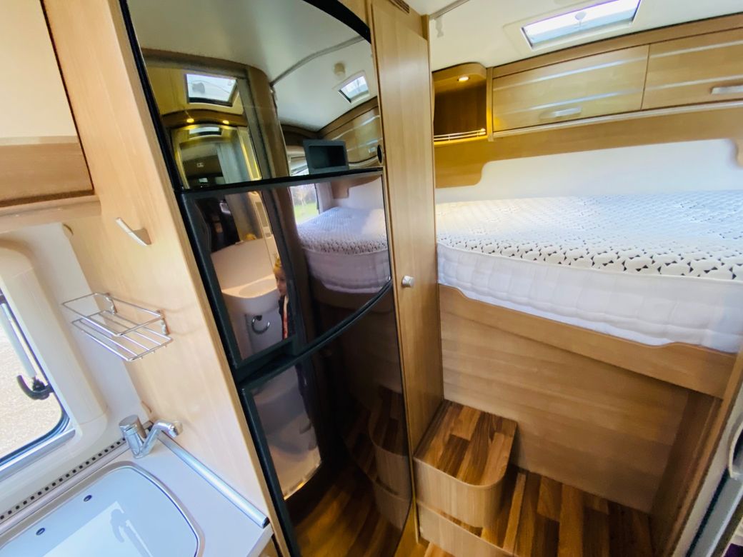 2013 HYMER  EXSIS-I EX504 AS R.H.D MANUAL 