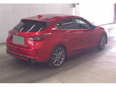 2018 Mazda Axela