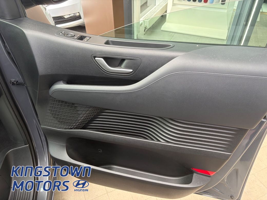 2026 Hyundai Staria