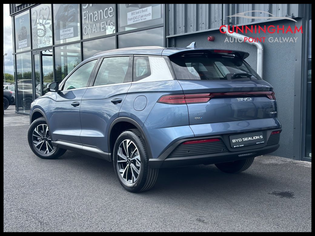 2026 BYD Sealion 5