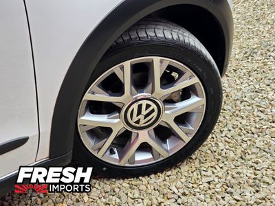 2016 Volkswagen up!