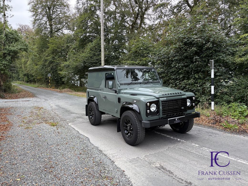 2015 Land Rover Defender 90