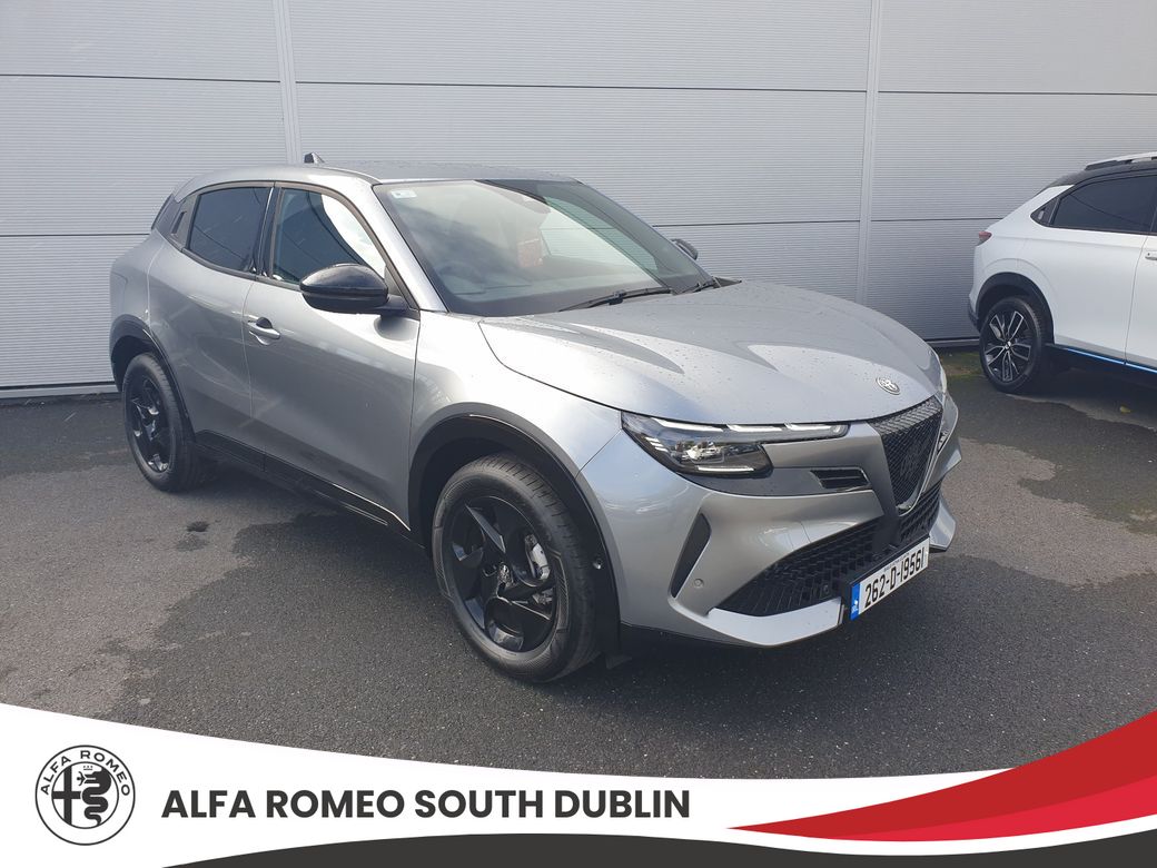2026 Alfa Romeo Junior
