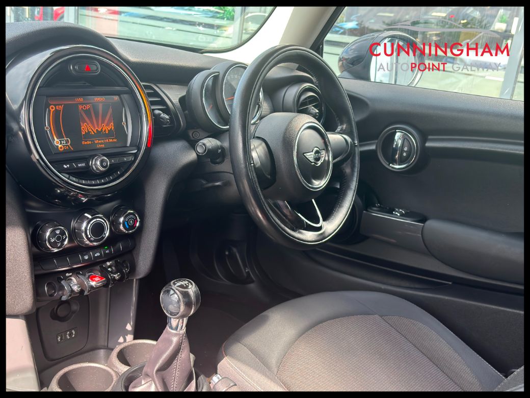 2017 Mini Hatch