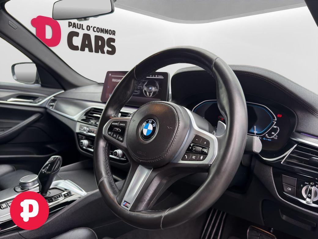 2021 BMW 530