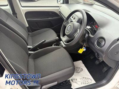 2017 Volkswagen up!