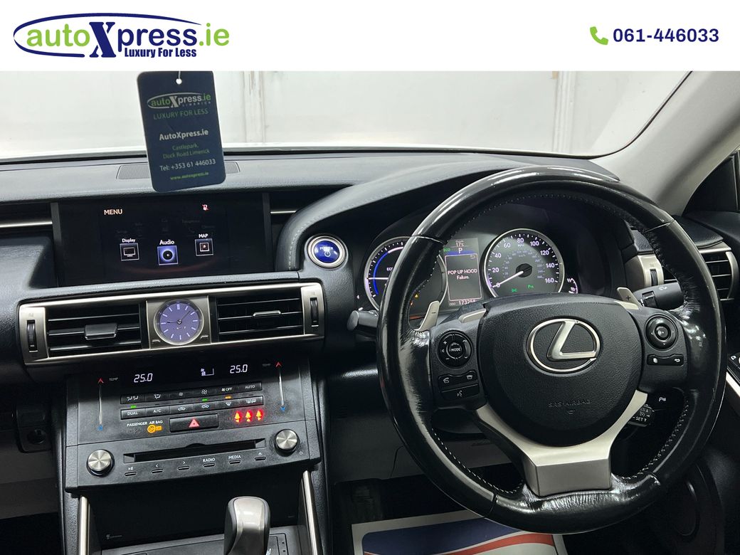 2015 Lexus IS 300h